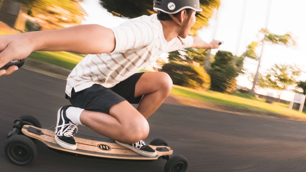 How to Ride an Electric Skateboard: Skate Like A Pro