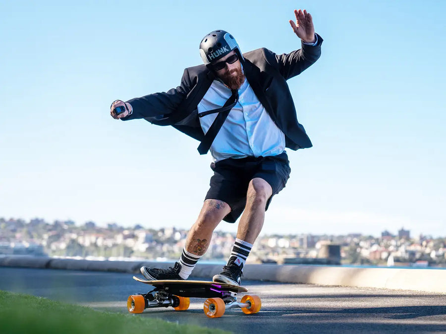Evolve 電動スケートボード ウッドデッキ 2 in 1 Electric Skateboard by Evolve | All Terrain & Street
